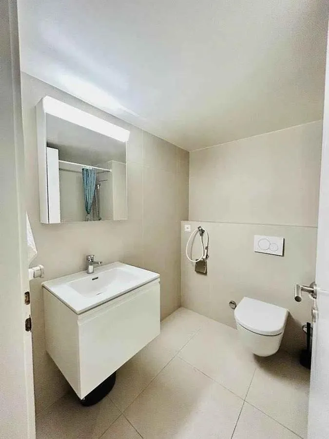 Luxury Studio Near Un & Train Station Διαμέρισμα Γενεύη